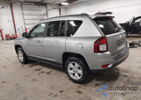 2017 Jeep Compass Latitude Fwd z USA, uszkodzony, nr VIN 1C4NJCEB2HD102726